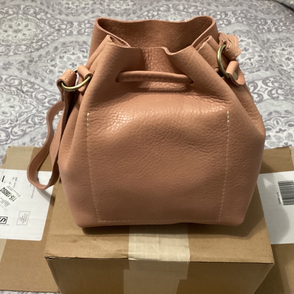 Portland Leather NWT quartz small bucket